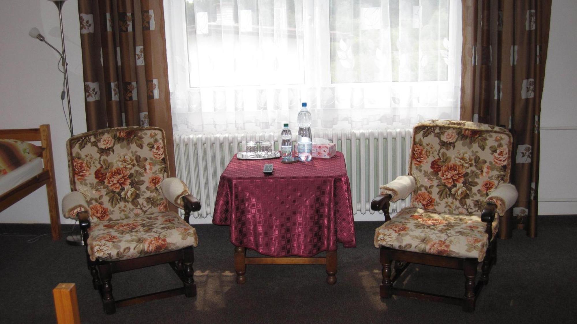 Sunnystreet Guesthouse Стара-Лесна Экстерьер фото