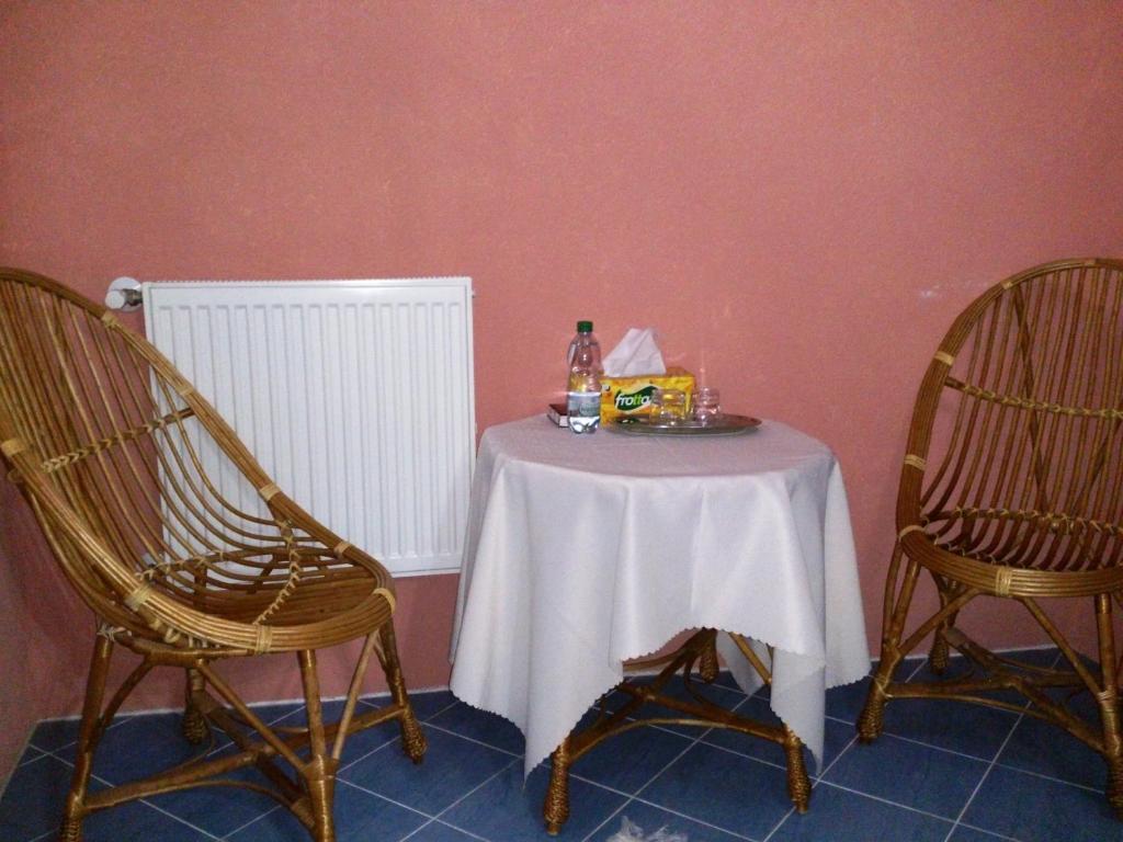 Sunnystreet Guesthouse Стара-Лесна Экстерьер фото