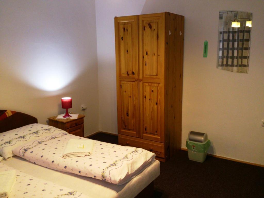 Sunnystreet Guesthouse Стара-Лесна Экстерьер фото